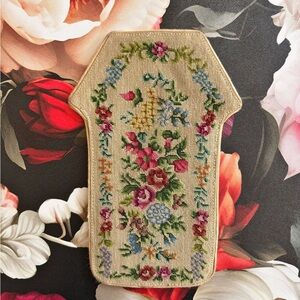 Vintage Petite Floral Embroidered Tapestry Eyeglass Case